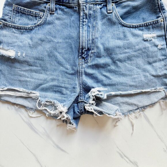 EUC Uniqlo Shorts Womens 25 Blue Denim Jean High Rise Cutoff Distressed Pockets - Picture 3 of 14